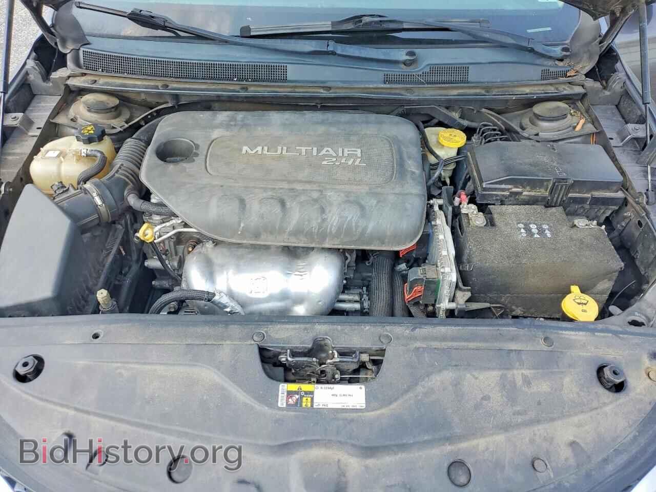 2016 CHRYSLER 200 - VIN: 1C3CCCAB1GN108604 - Photo 11
