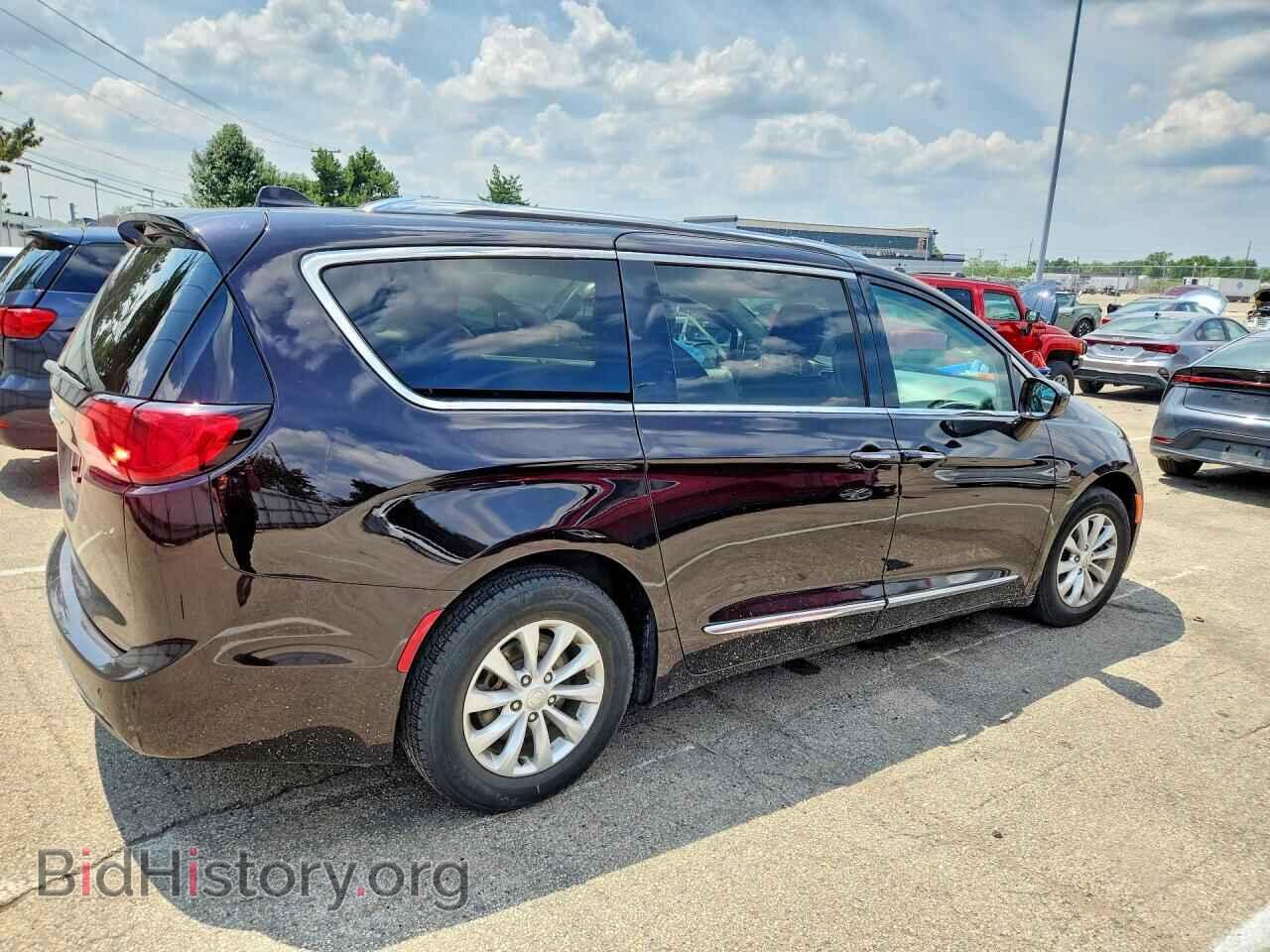 2018 CHRYSLER PACIFICA - VIN: 2C4RC1BG2JR100414 - Photo 3