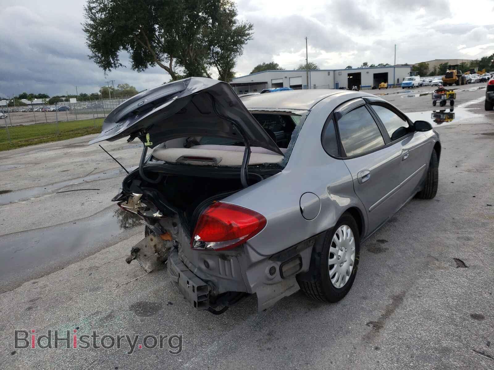 2006 FORD TAURUS - VIN: 1FAFP53U26A126872 - Фото 4
