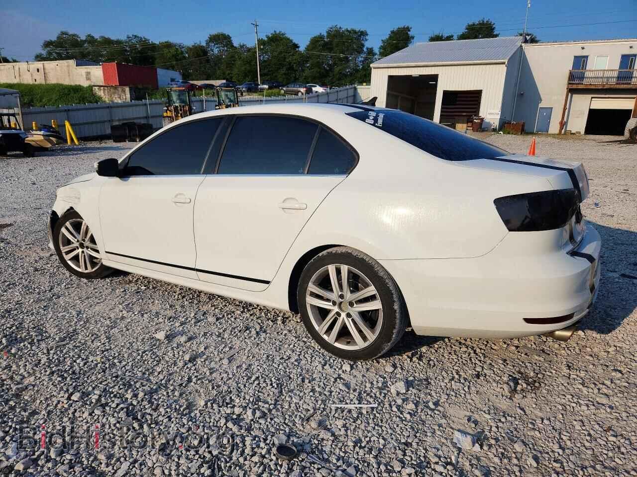 2017 VOLKSWAGEN JETTA - VIN: 3VWL17AJ8HM399983 - Photo 2