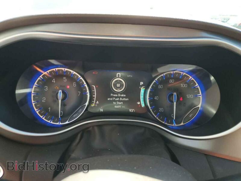 2019 Chrysler PACIFICA (VIN 2C4RC1EG4KR645365) — фото 9 из 13