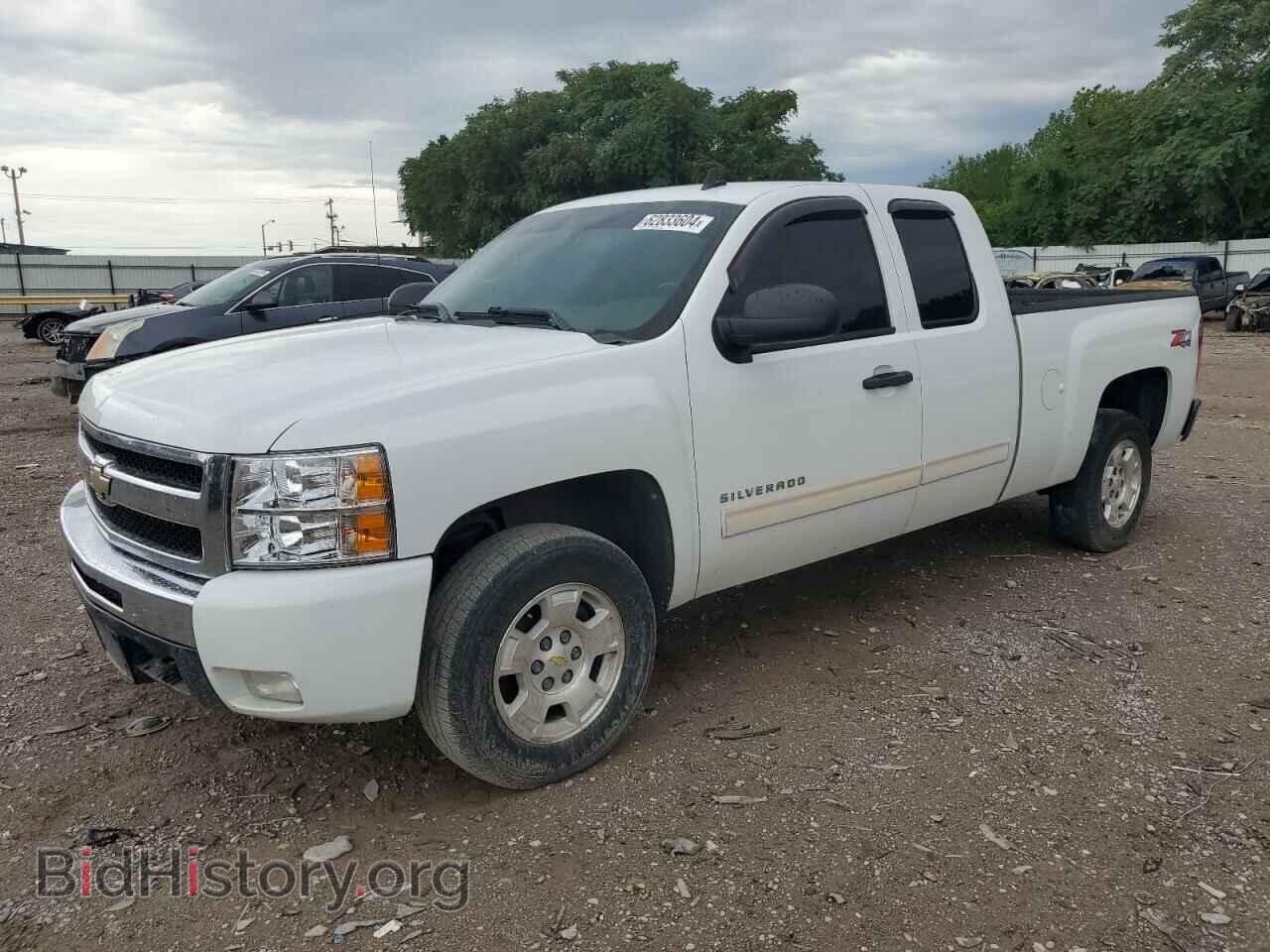 Photo 1GCRKSE36BZ315366 - CHEVROLET ALL Models 2011