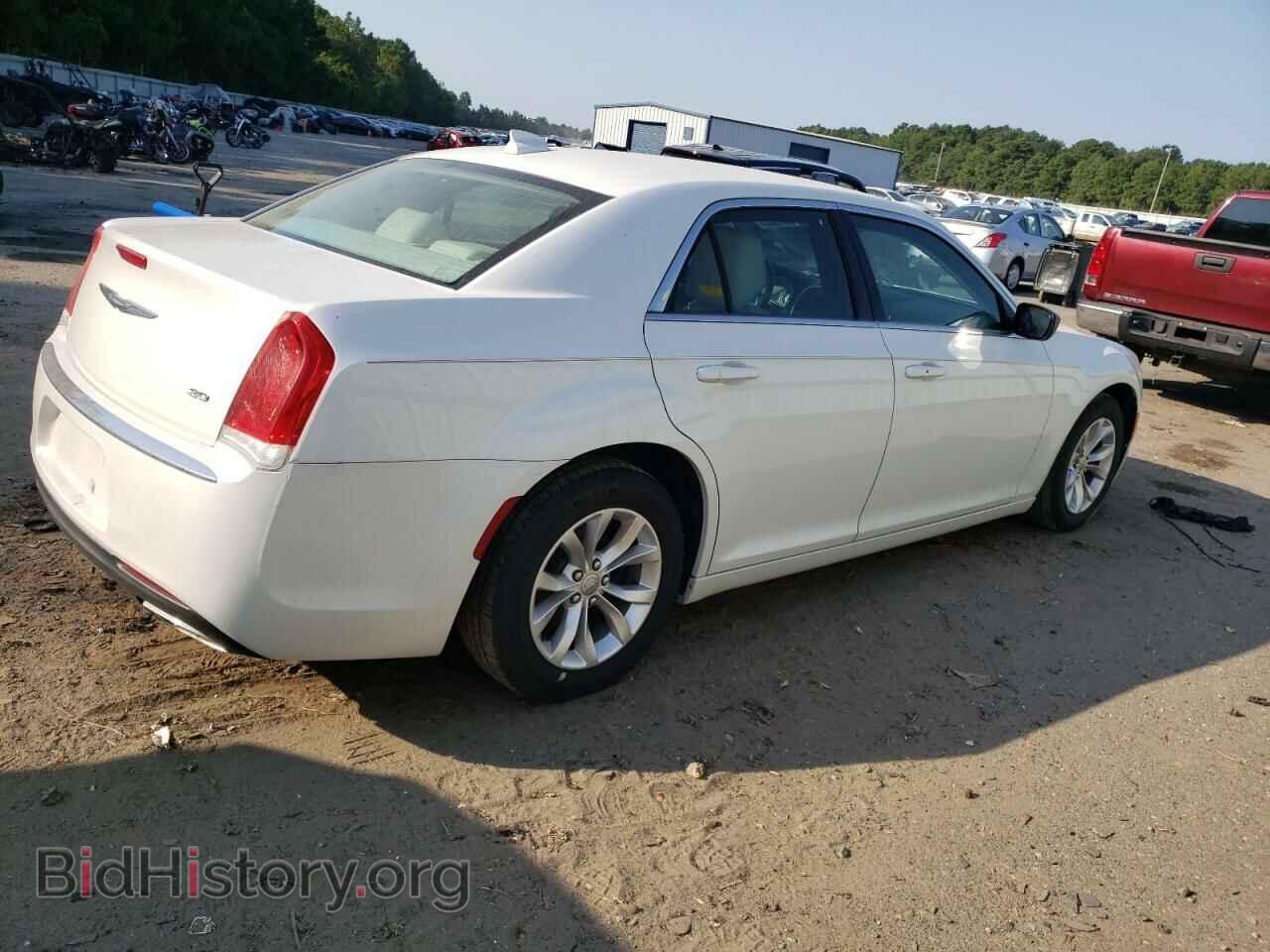 2015 CHRYSLER 300 - VIN: 2C3CCAAG4FH763198 - Фото 3