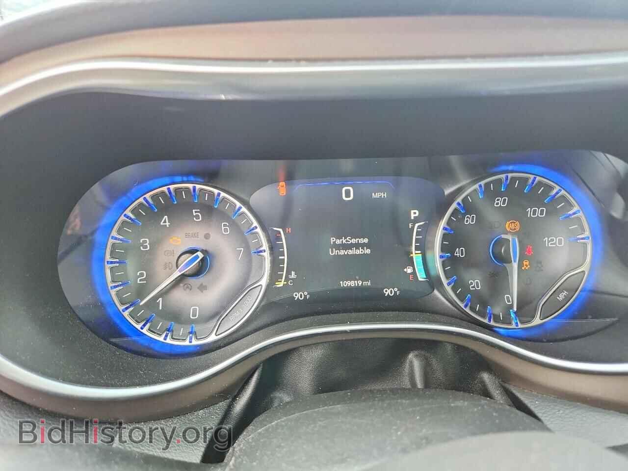 2018 CHRYSLER PACIFICA - VIN: 2C4RC1EG1JR271098 - Photo 9