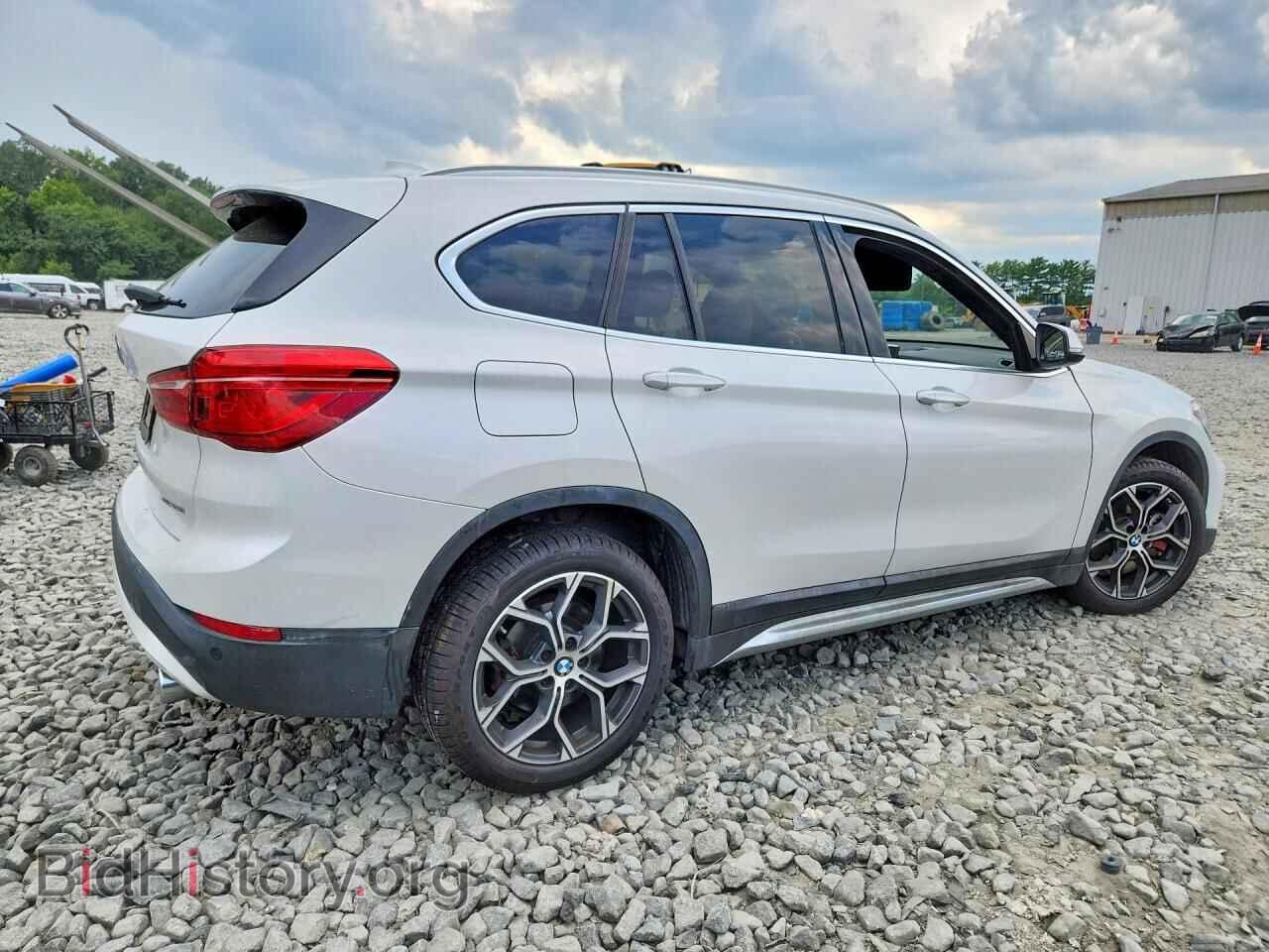 2021 BMW X1 - VIN: WBXJG9C04M3M76355 - Фото 3