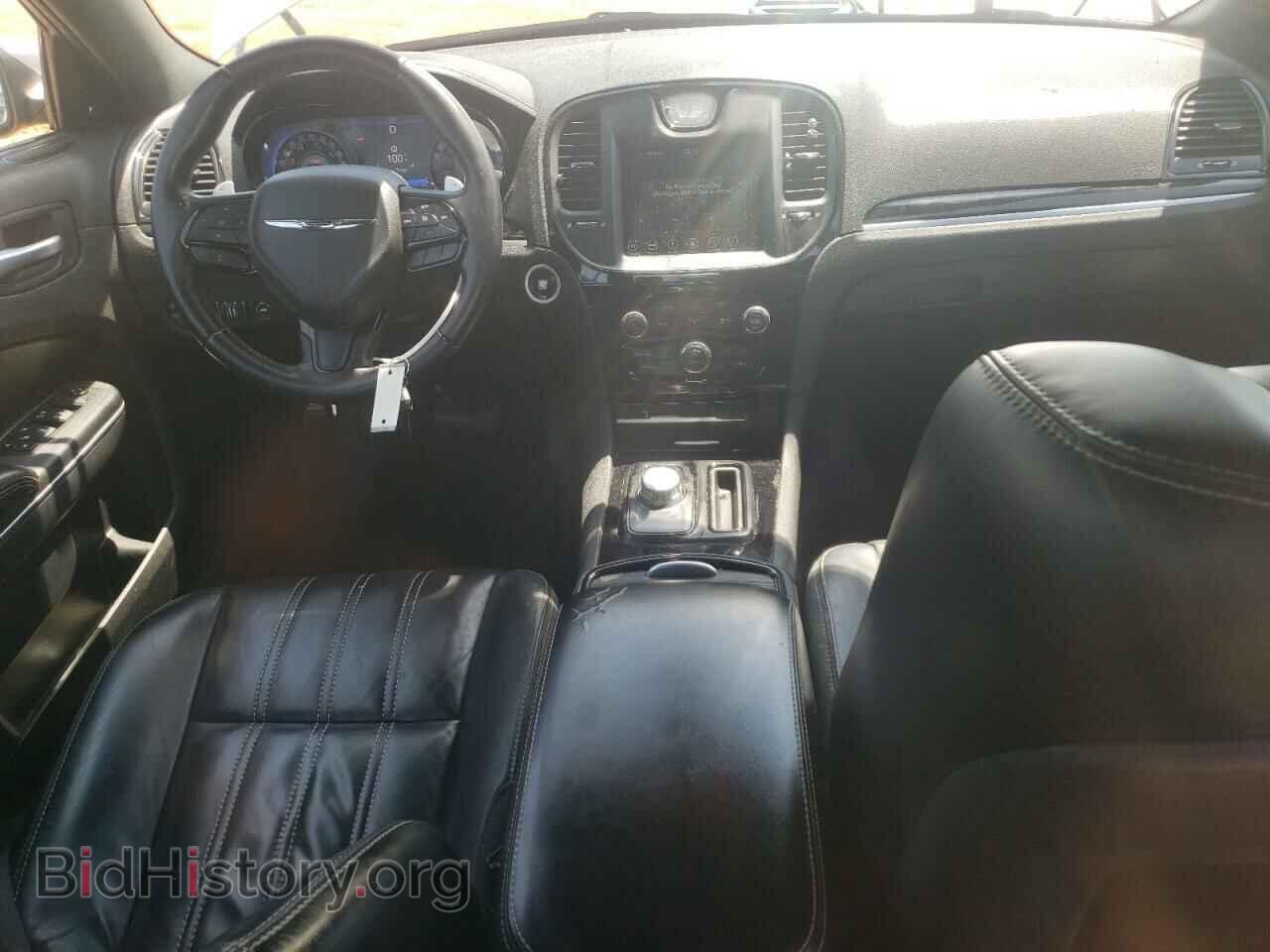 2018 CHRYSLER 300 - VIN: 2C3CCAGG6JH269263 - Фото 8