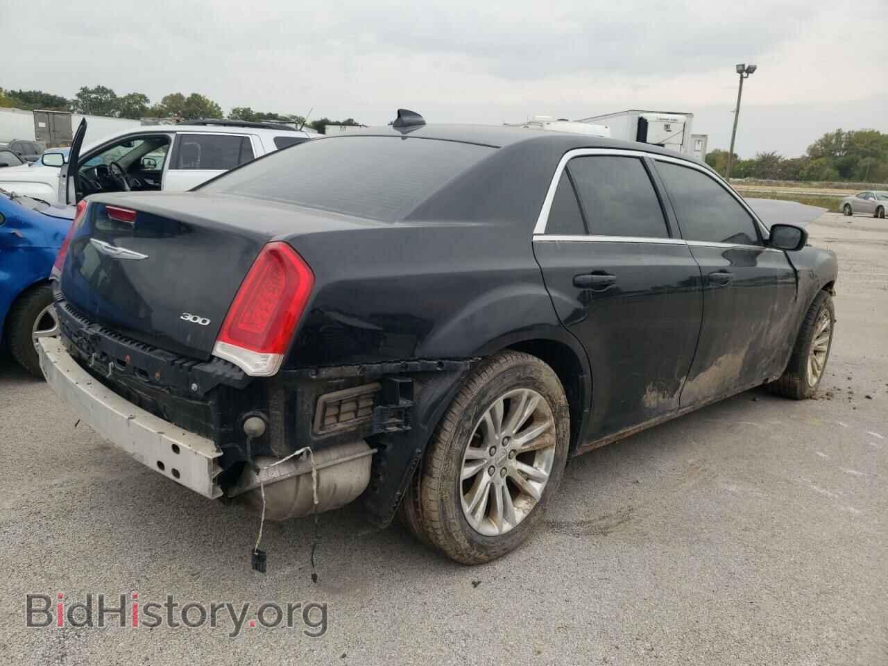 2016 CHRYSLER 300 - VIN: 2C3CCAAG8GH298569 - Фото 3