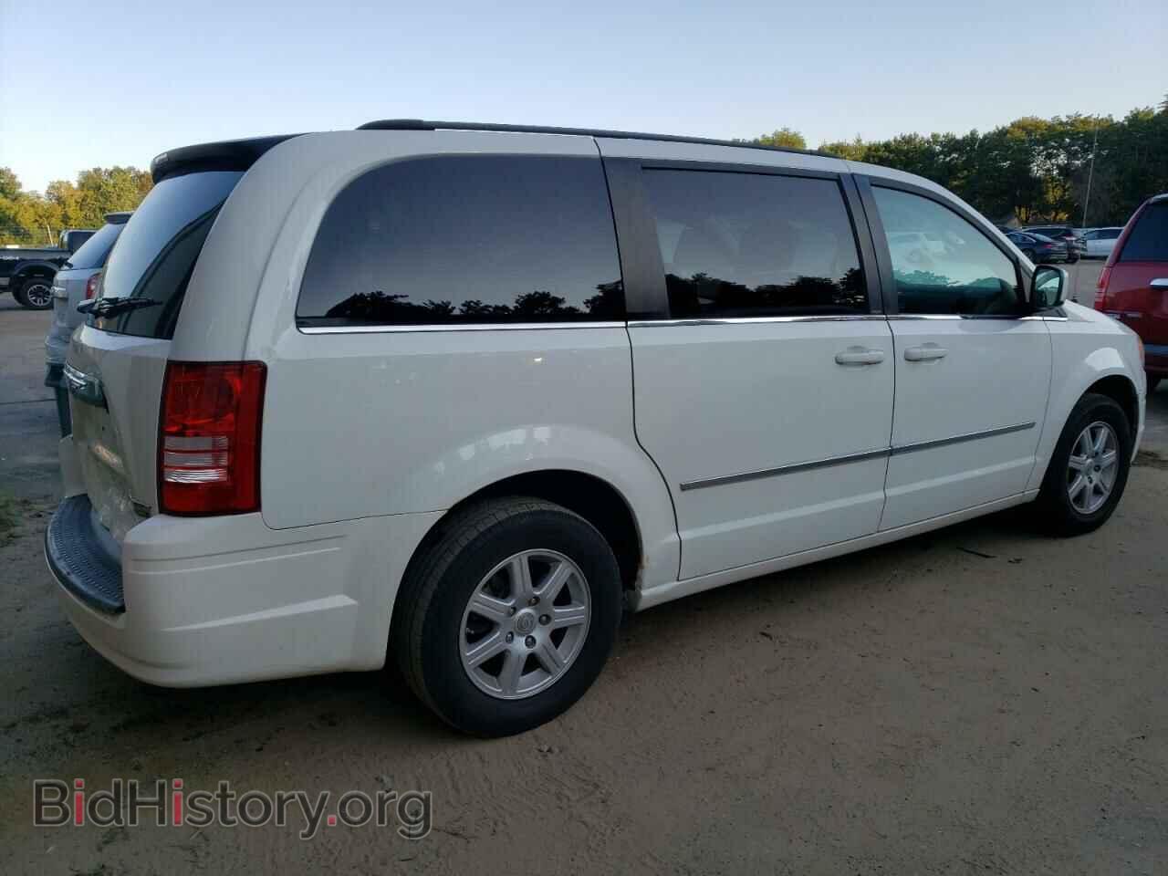 2010 CHRYSLER MINIVAN - VIN: 2A4RR8DX8AR358368 - Фото 3