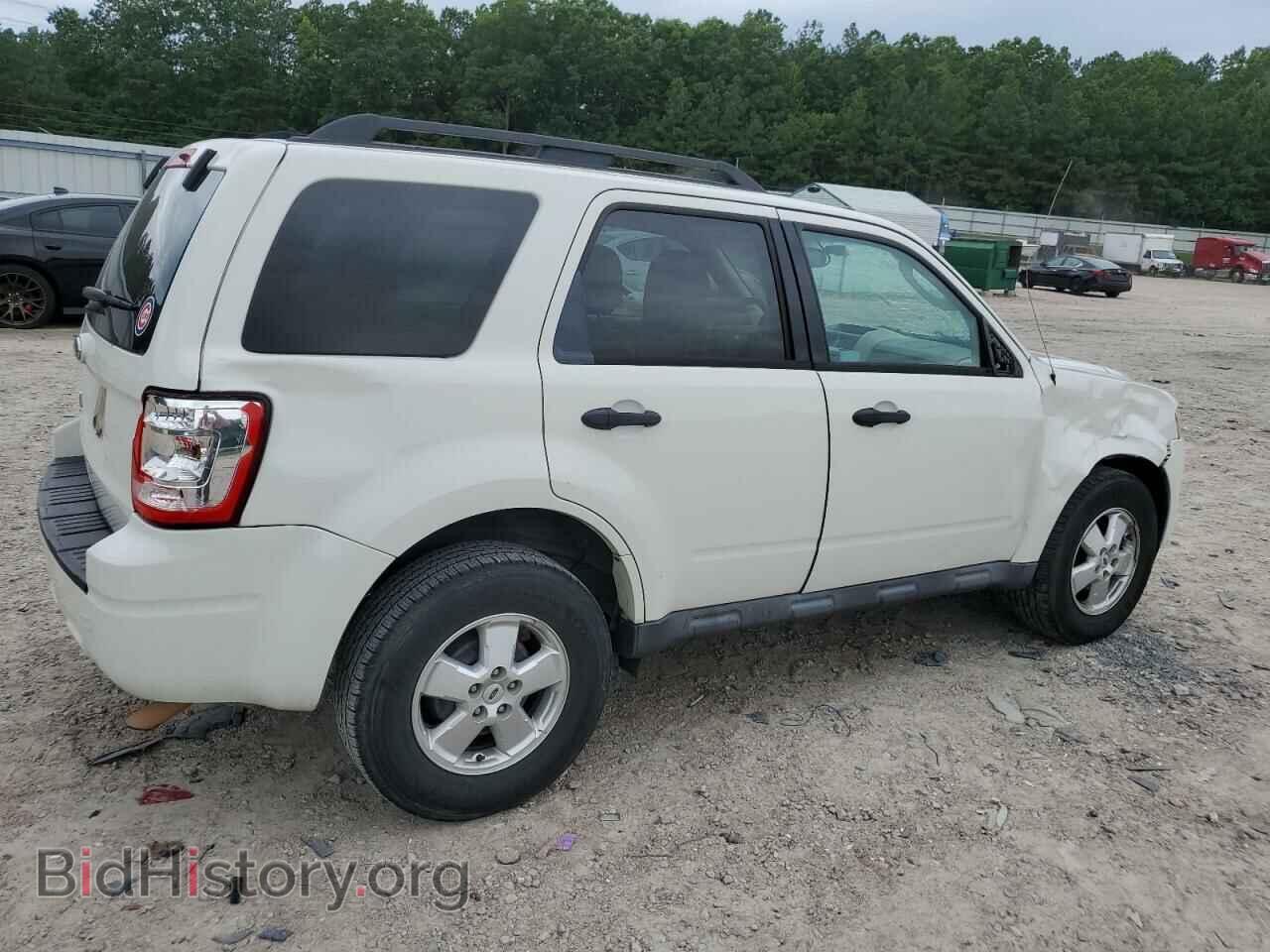 2011 FORD ESCAPE - VIN: 1FMCU0D76BKB74747 - Photo 3