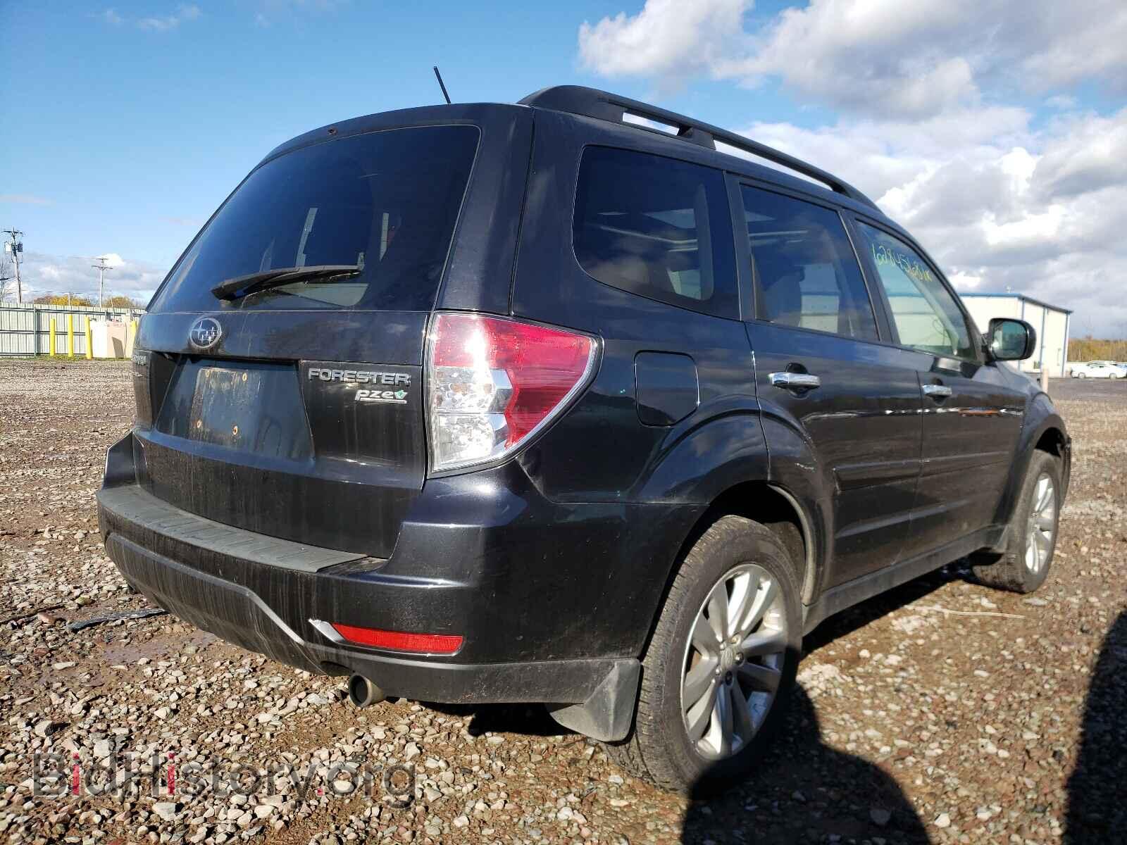 2012 SUBARU FORESTER - VIN: JF2SHAEC2CH468832 - Photo 4