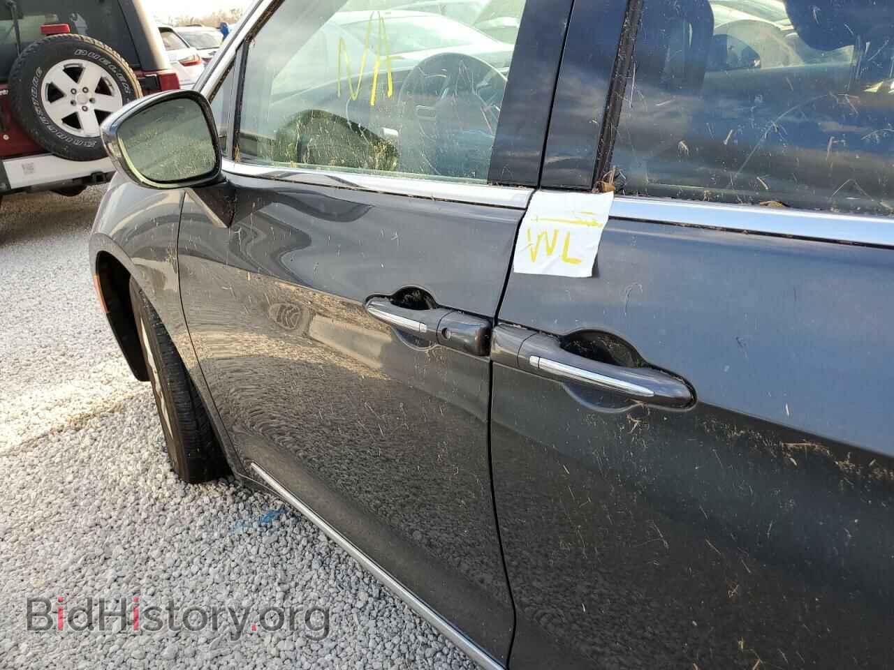 2017 CHRYSLER PACIFICA - VIN: 2C4RC1BGXHR524756 - Фото 9