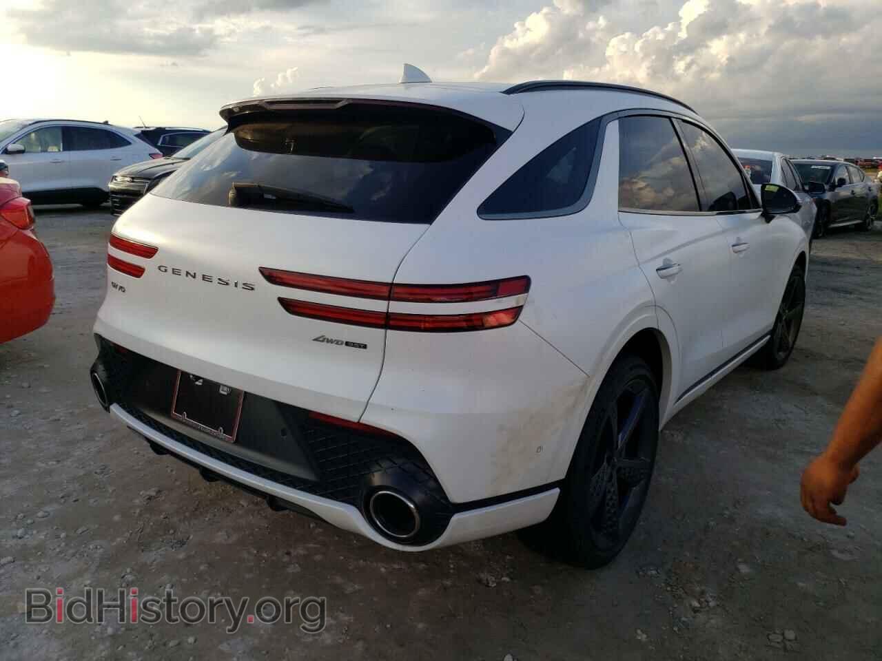 2022 GENESIS GV70 BASE - VIN: KMUMCDTC6NU032180 - Photo 4