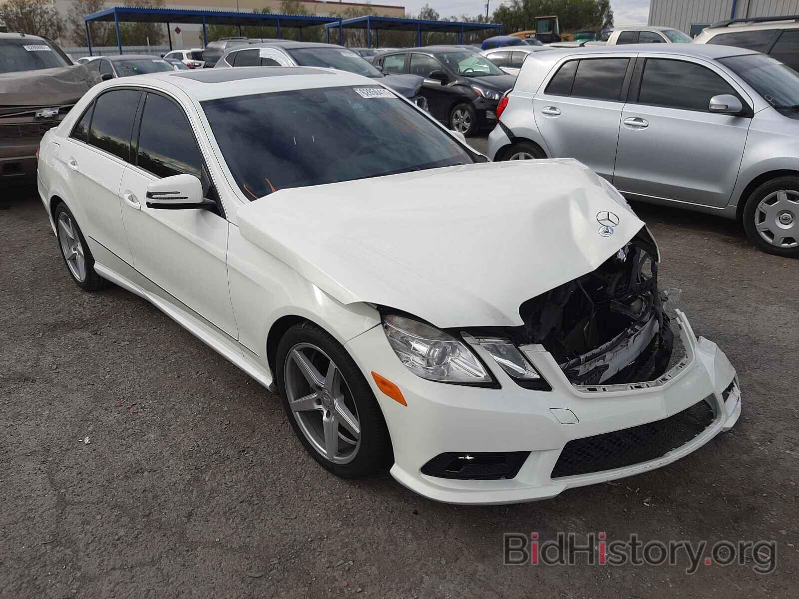 Photo WDDHF8HB3BA429884 - MERCEDES-BENZ E-CLASS 2011