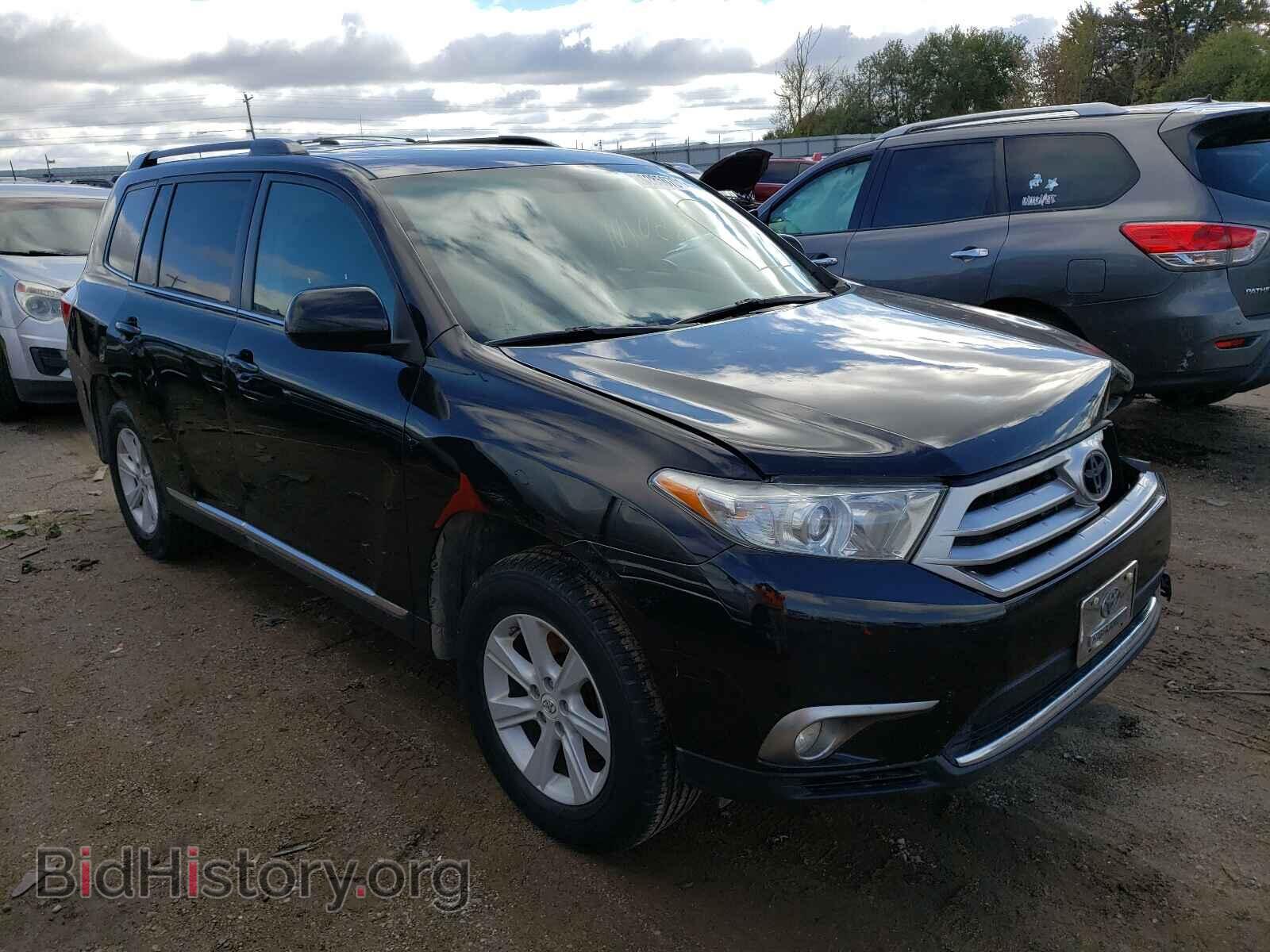 Фотография 5TDBK3EH8DS196579 - TOYOTA HIGHLANDER 2013
