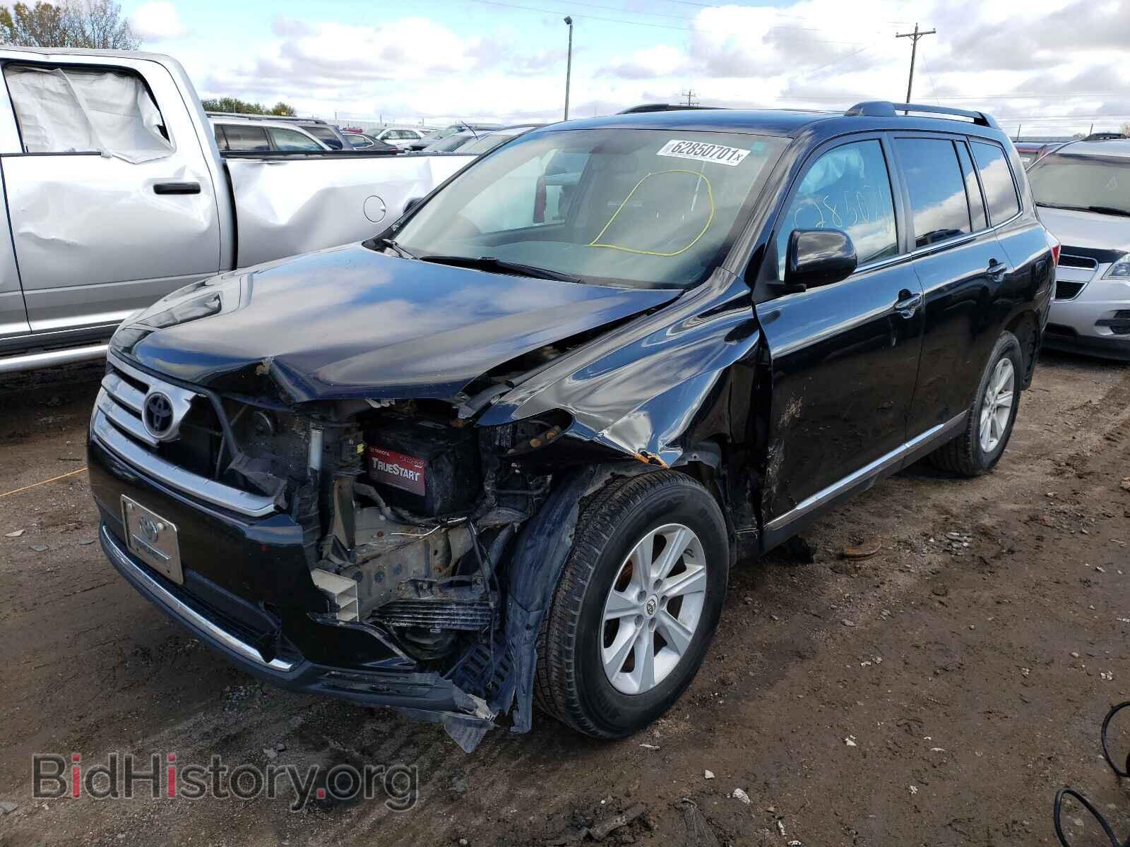 2013 TOYOTA HIGHLANDER - VIN: 5TDBK3EH8DS196579 - Фото 2