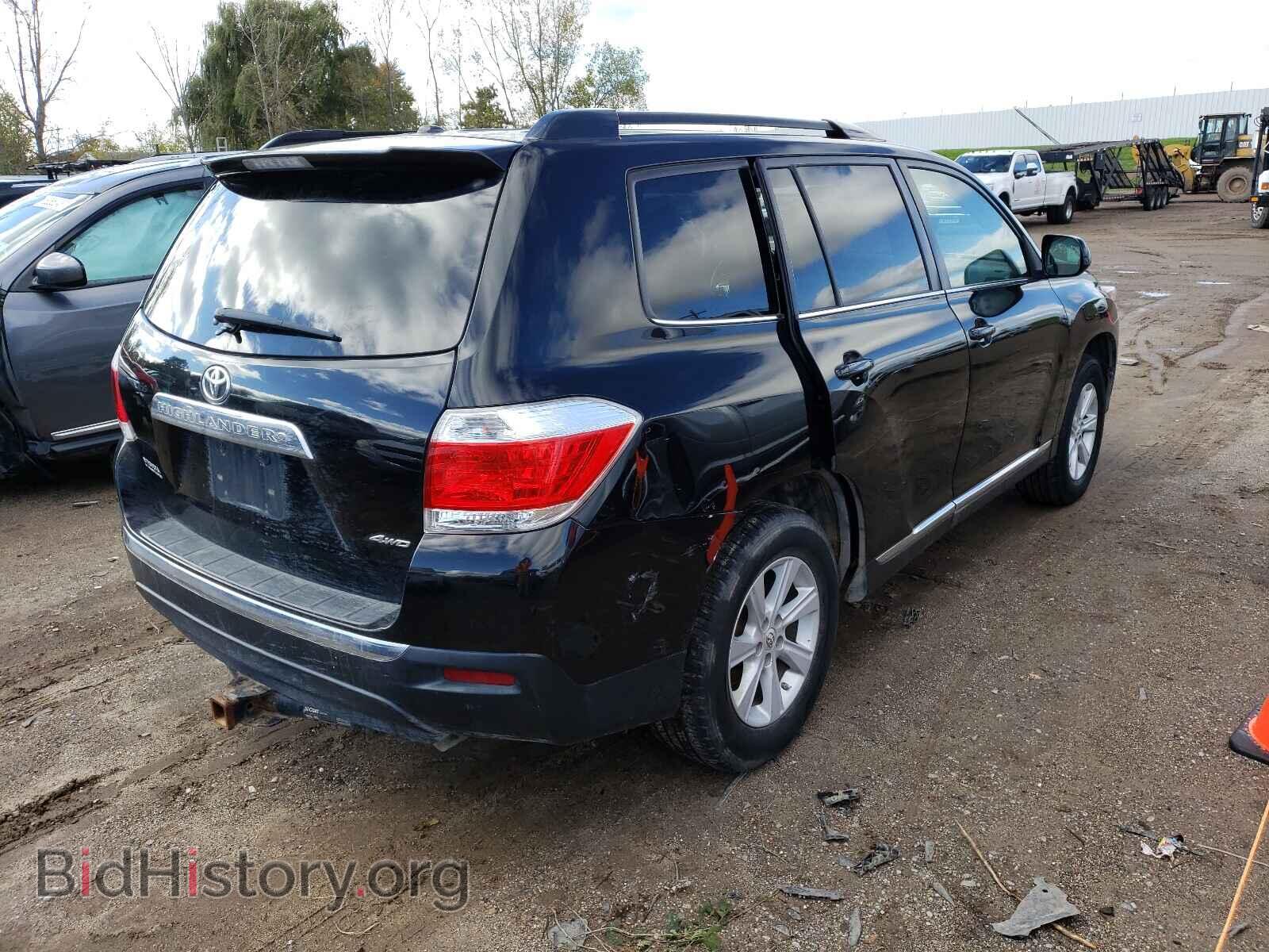 2013 TOYOTA HIGHLANDER - VIN: 5TDBK3EH8DS196579 - Фото 4