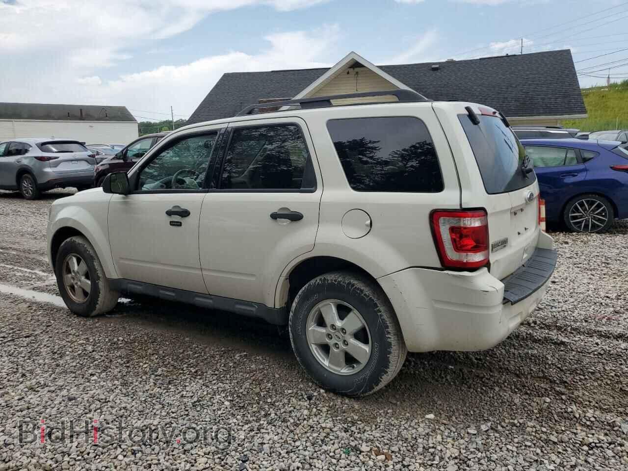 2010 FORD ESCAPE - VIN: 1FMCU0D7XAKA34487 - Фото 2