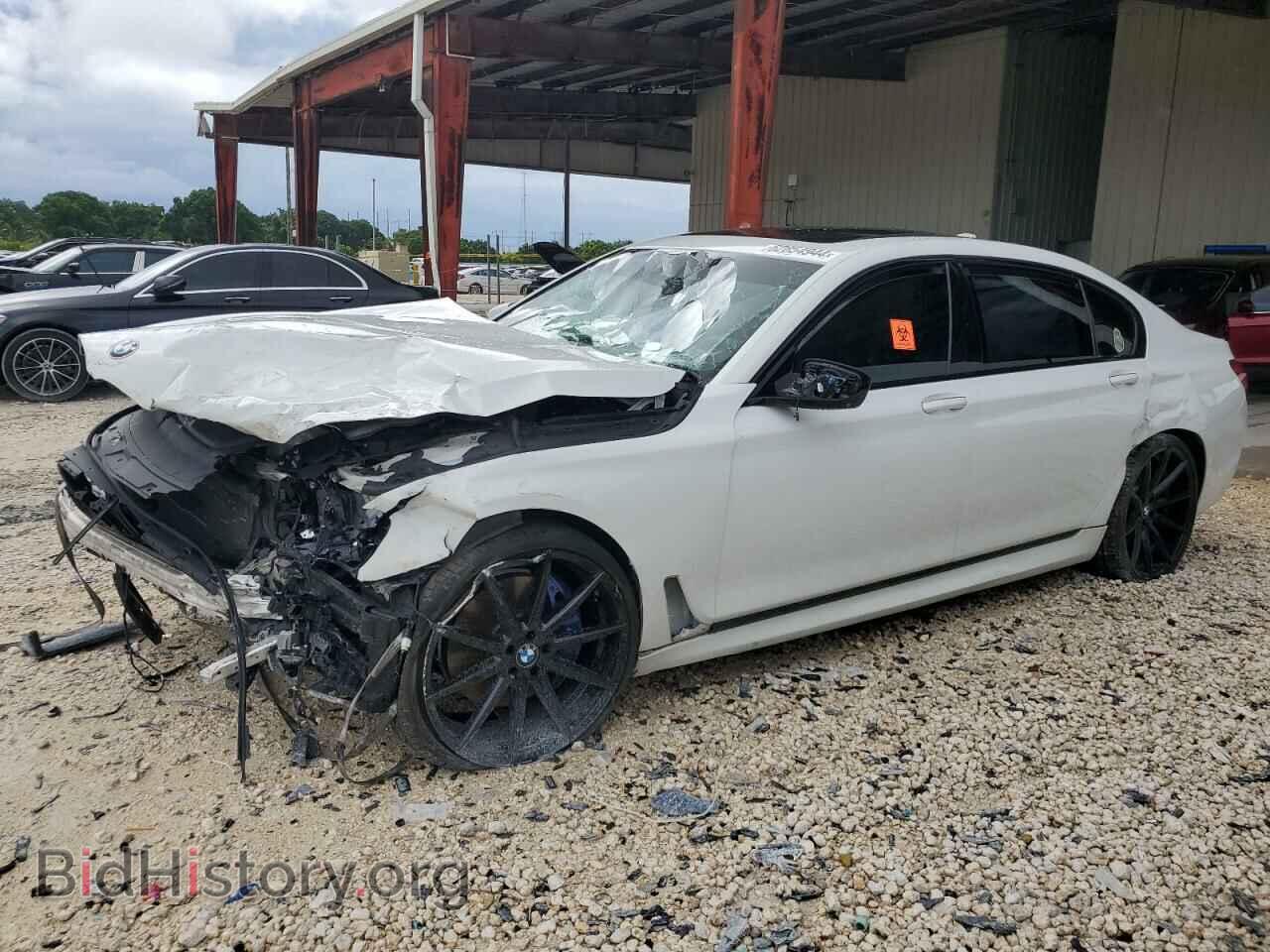 Photo WBA7E2C55HG740520 - BMW 7 SERIES 2017