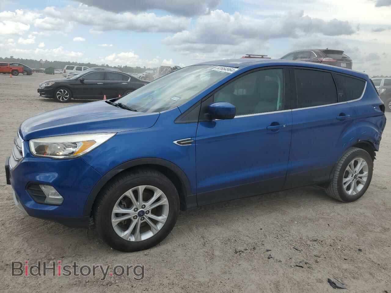 Фотография 1FMCU0GD1HUF07323 - FORD ESCAPE 2017