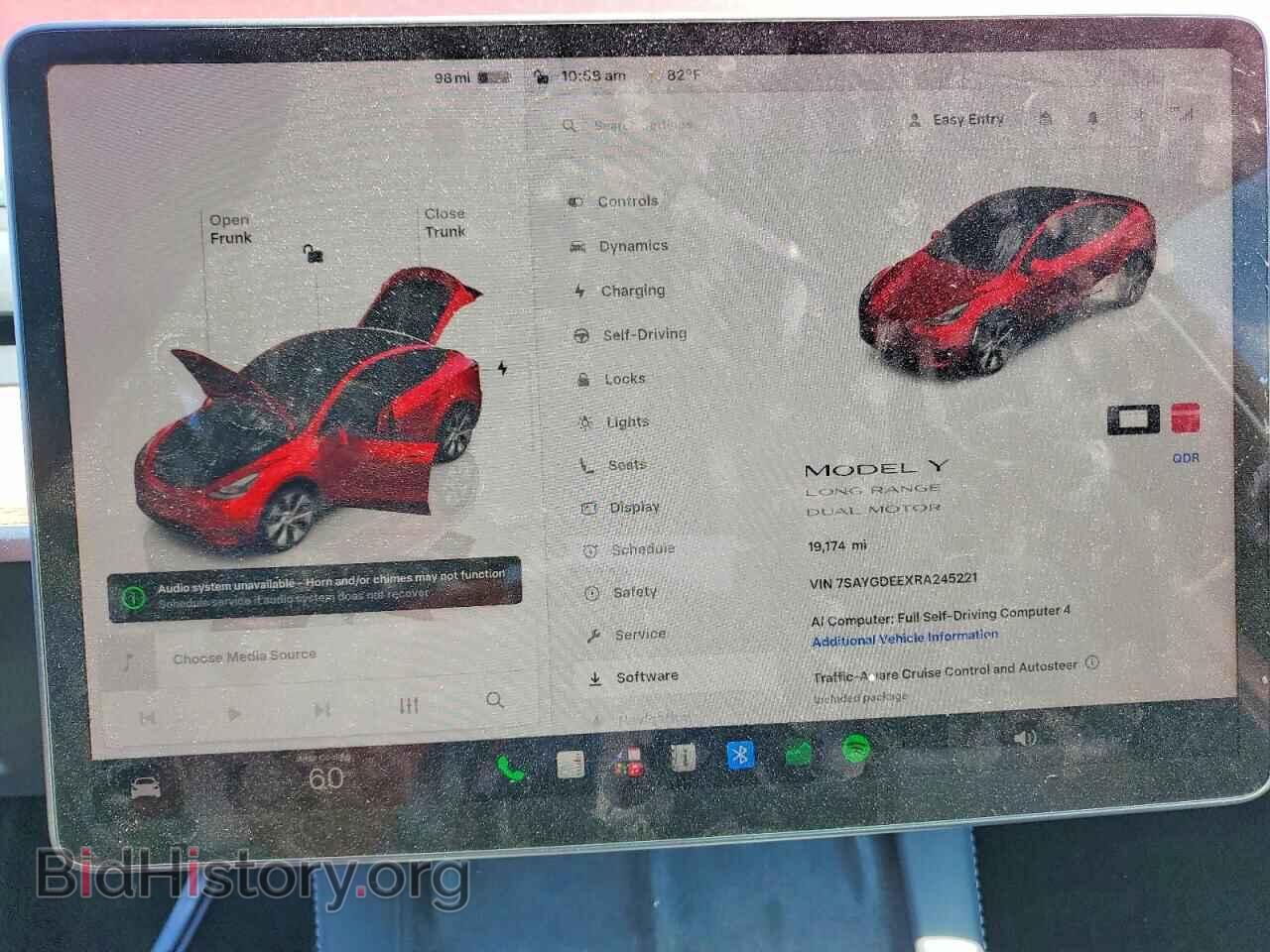 2024 TESLA MODEL Y - VIN: 7SAYGDEEXRA245221 - Фото 9