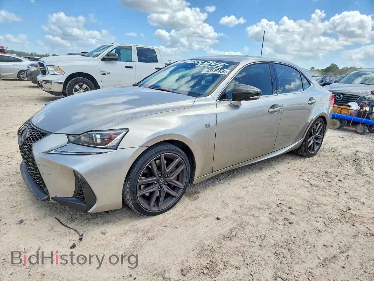 Photo JTHBE1D24H5028652 - LEXUS IS 2017