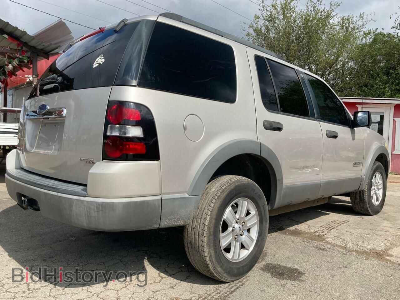 2006 FORD EXPLORER - VIN: 1FMEU63E56UB01343 - Фото 4
