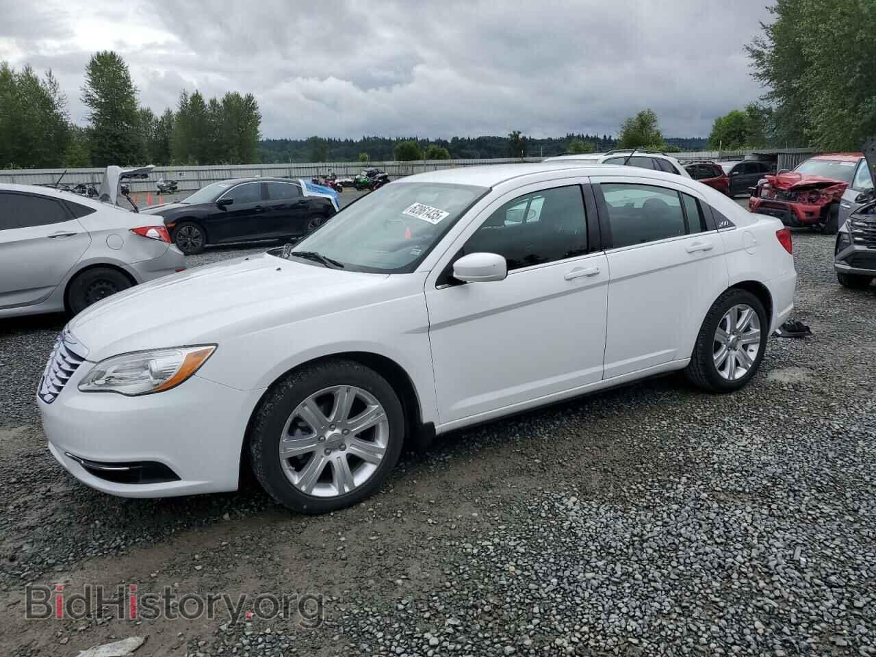 Photo 1C3CCBAB3DN706182 - CHRYSLER 200 2013