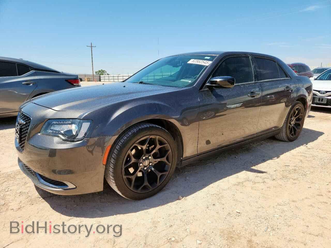 Фотография 2C3CCAAG3KH758147 - CHRYSLER 300 2019