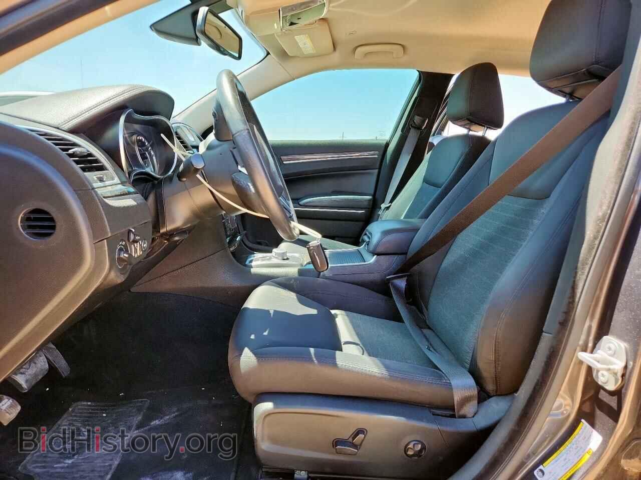 2019 CHRYSLER 300 - VIN: 2C3CCAAG3KH758147 - Фото 7