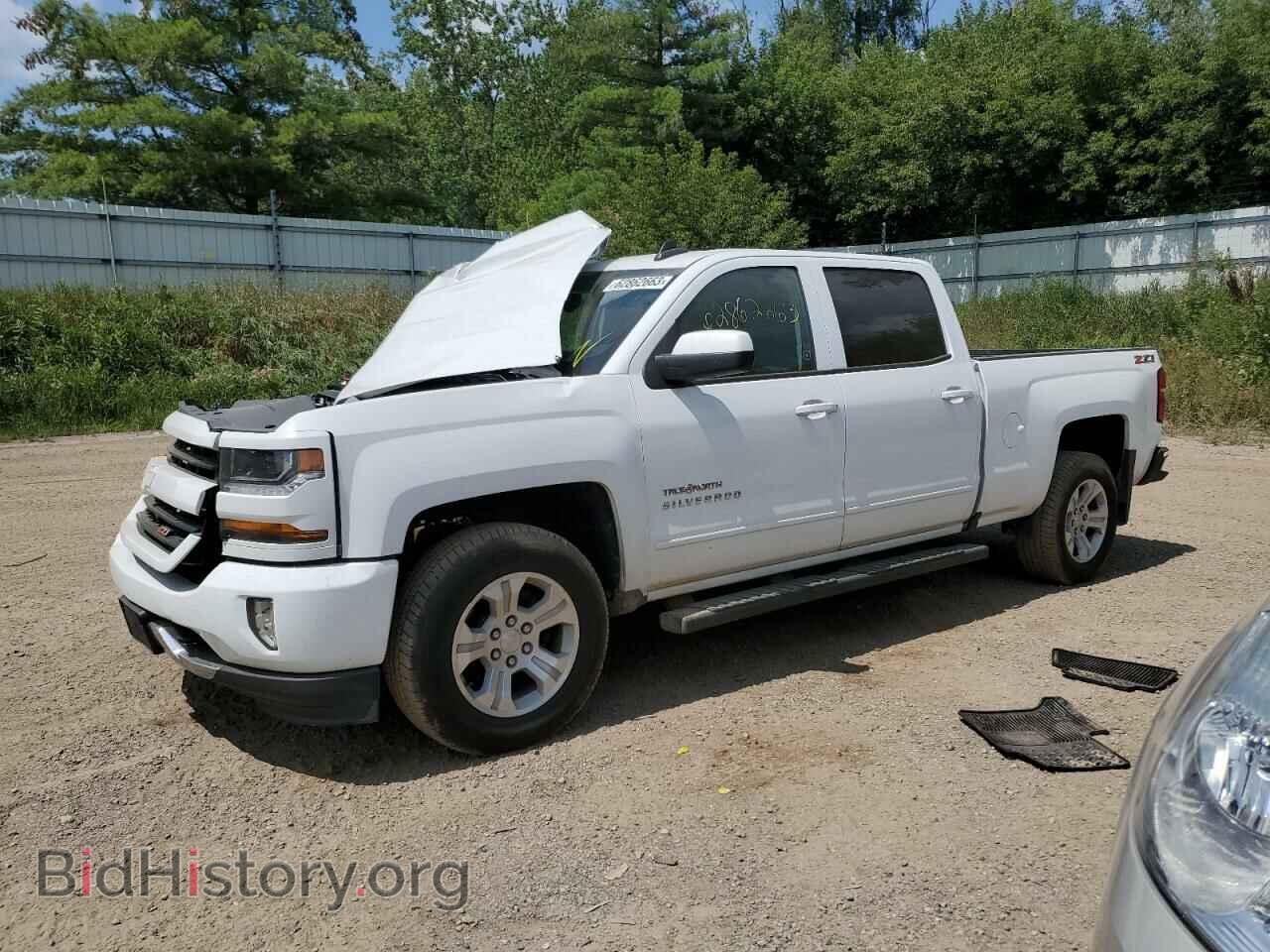 Photo 1GCUKREC5HF234257 - CHEVROLET ALL Models 2017