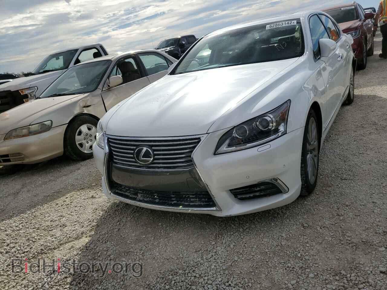 2013 LEXUS LS460 - VIN: JTHBL5EF2D5115183 - Photo 2