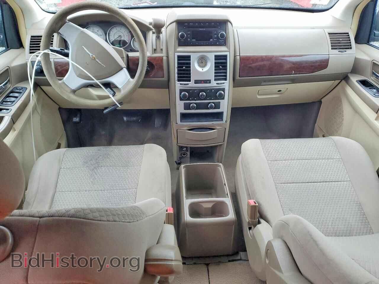 2010 CHRYSLER MINIVAN - VIN: 2A4RR2D13AR428819 - Photo 8