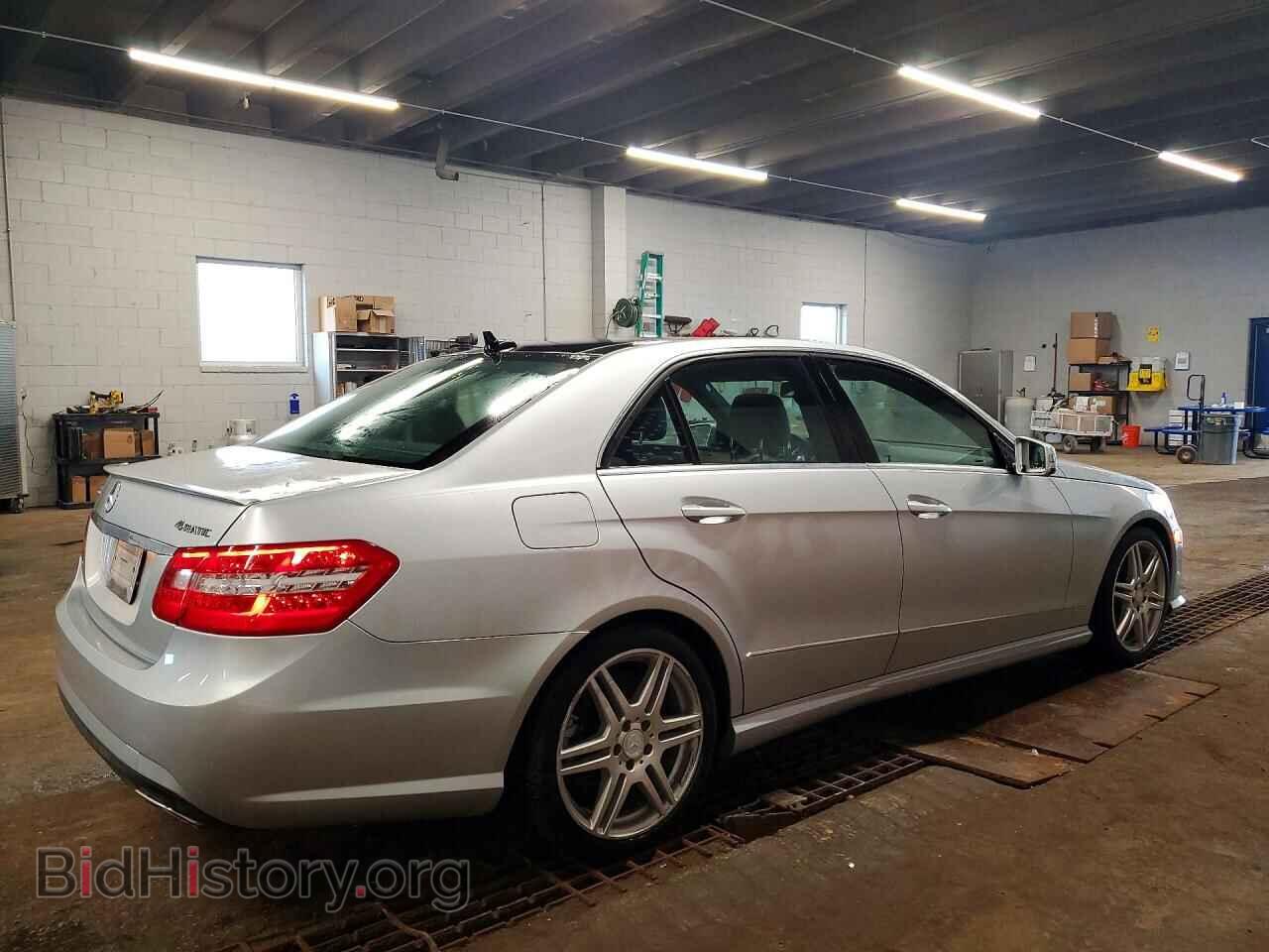 2011 MERCEDES-BENZ E-CLASS - VIN: WDDHF8HB4BA301072 - Photo 3