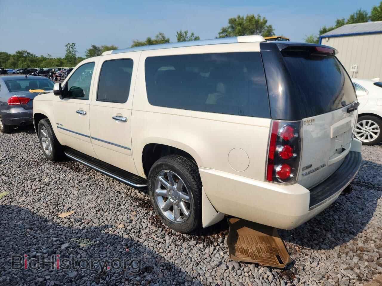 2010 GMC YUKON - VIN: 1GKUKMEF7AR224867 - Photo 2