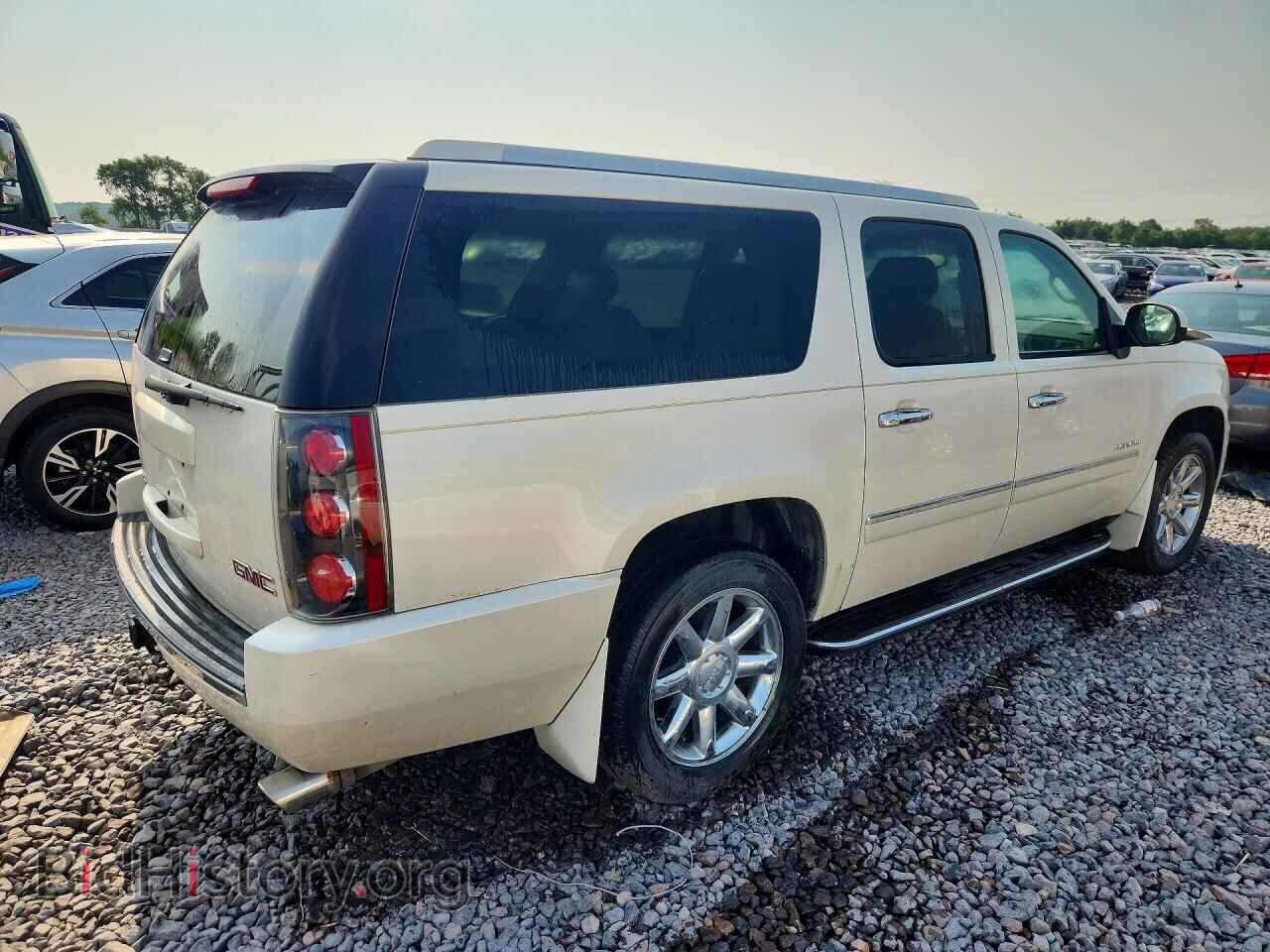 2010 GMC YUKON - VIN: 1GKUKMEF7AR224867 - Photo 3