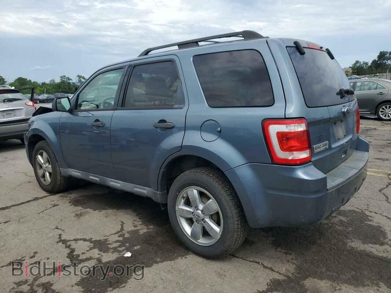 2011 FORD ESCAPE - VIN: 1FMCU9D70BKA47044 - Фото 2