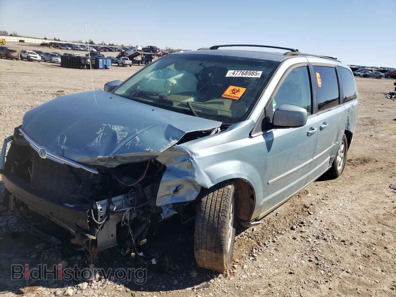 Photo 2A4RR5D19AR131894 - CHRYSLER MINIVAN 2010