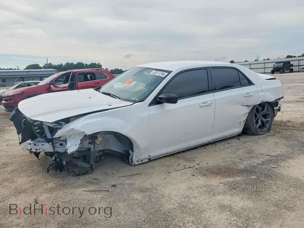Фотография 2C3CCAAGXPH706554 - CHRYSLER 300 2023