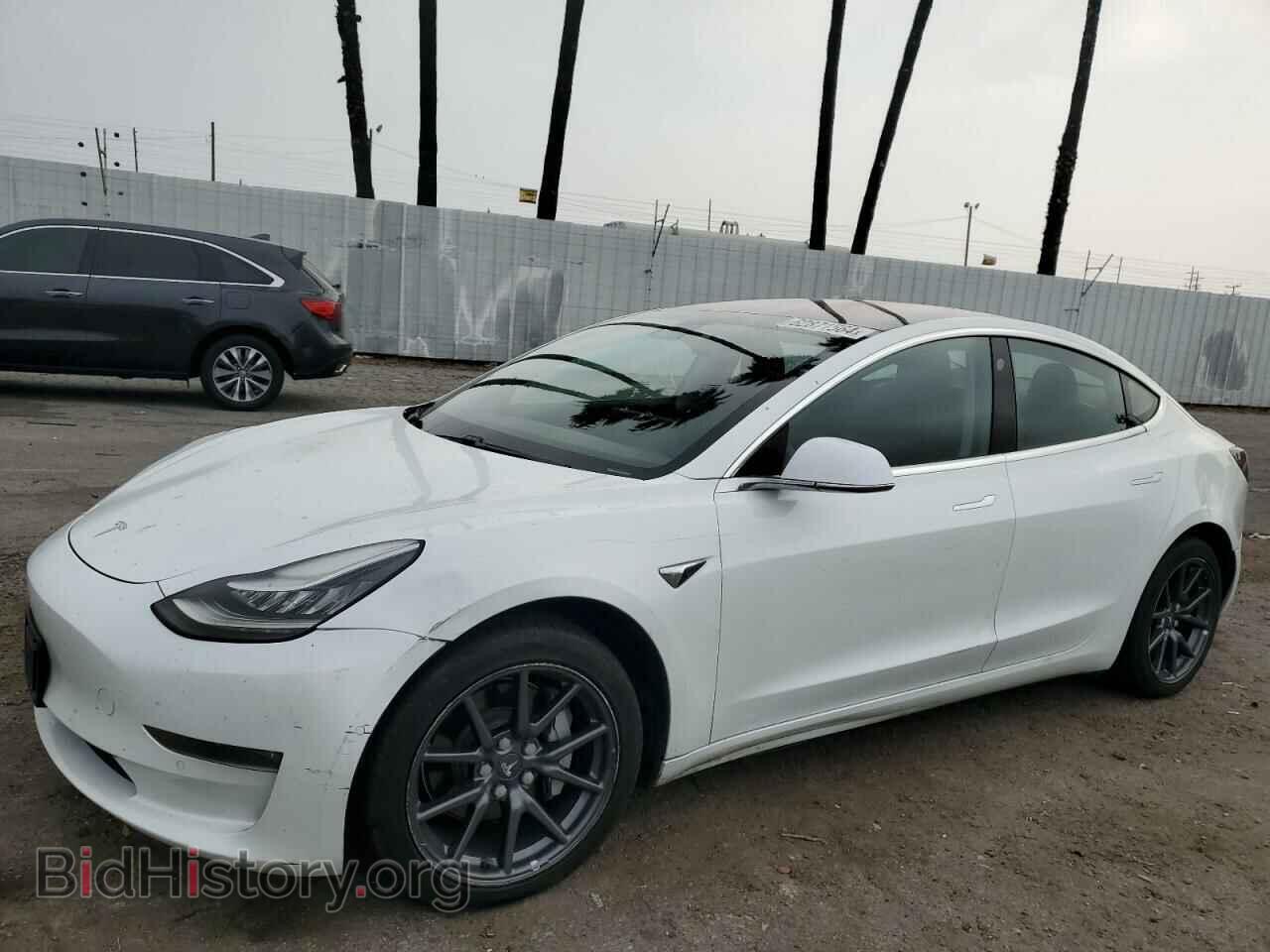 Фотография 5YJ3E1EAXJF098785 - TESLA MODEL 3 2018