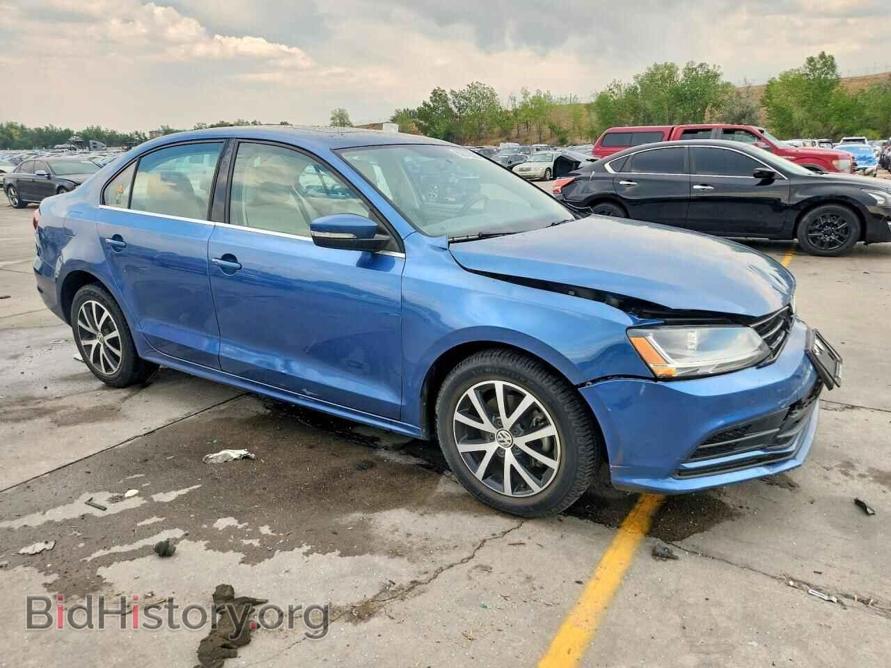 2017 VOLKSWAGEN JETTA - VIN: 3VWDB7AJ9HM293754 - Photo 4