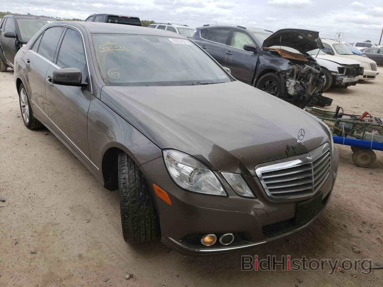 Photo WDDHF7CB2BA430672 - MERCEDES-BENZ E-CLASS 2011