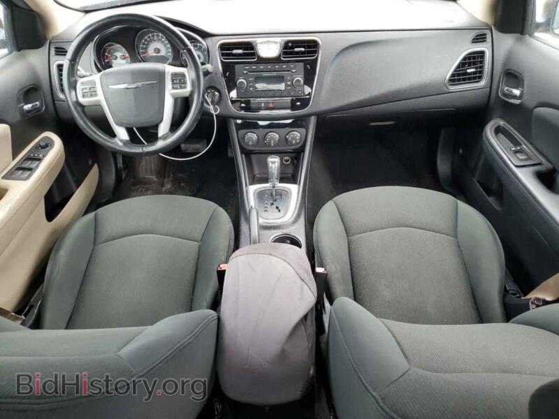 2013 Chrysler 200 (VIN 1C3CCBBB8DN700280) — фото 8 из 12
