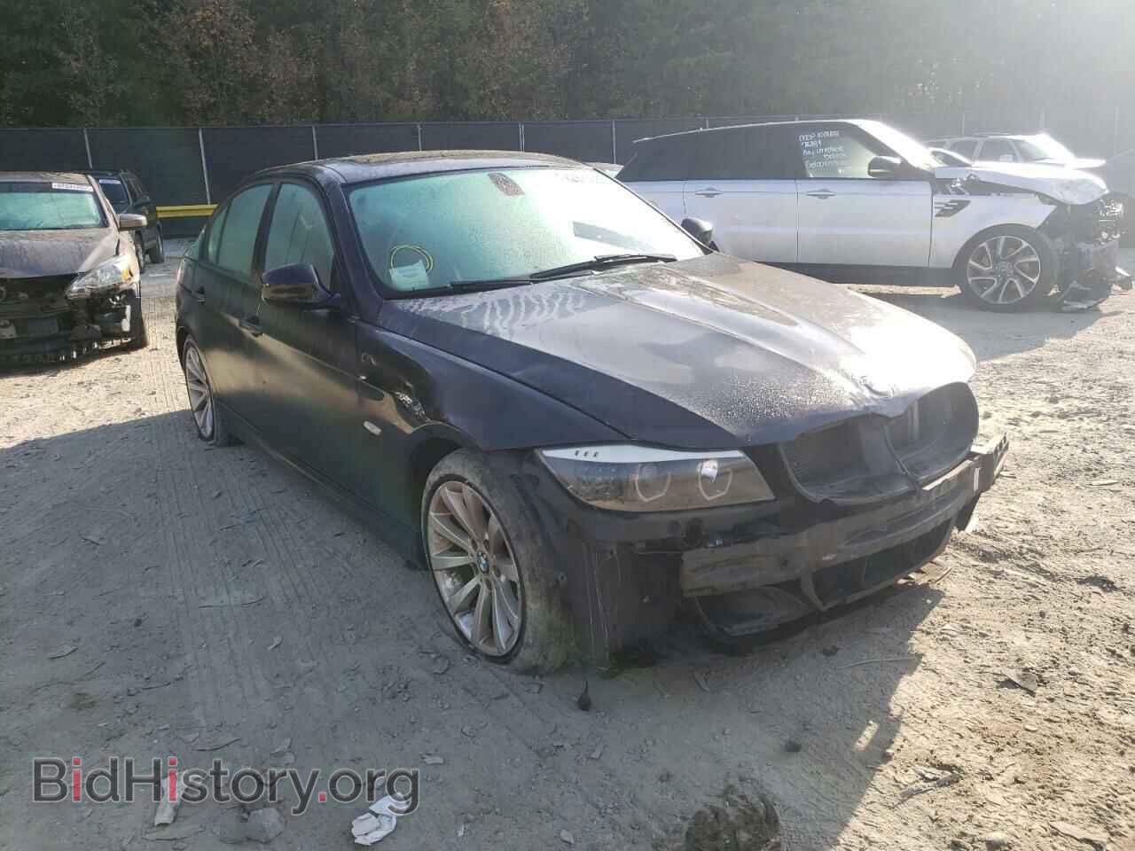 Фотография WBAPH5G57BNM72396 - BMW 3 SERIES 2011