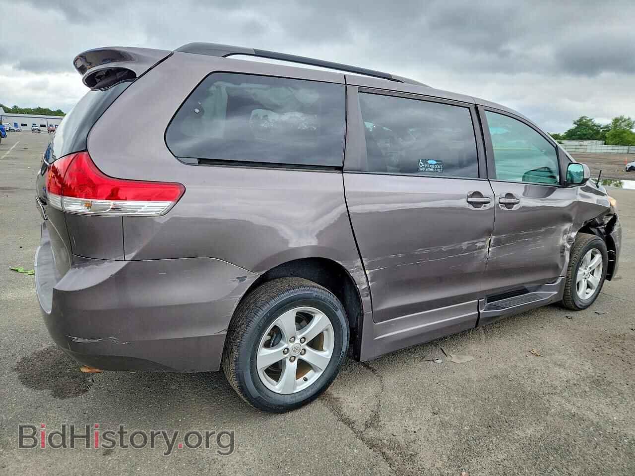 2013 TOYOTA SIENNA - VIN: 5TDKK3DC3DS371908 - Фото 3