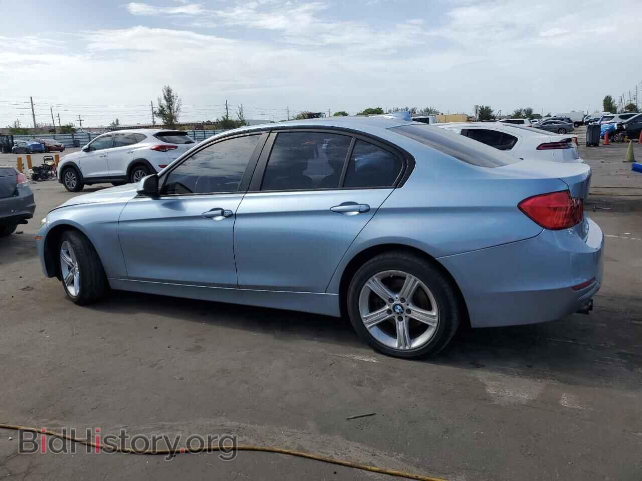 2013 BMW 3 SERIES - VIN: WBA3A5C55DF352974 - Фото 2