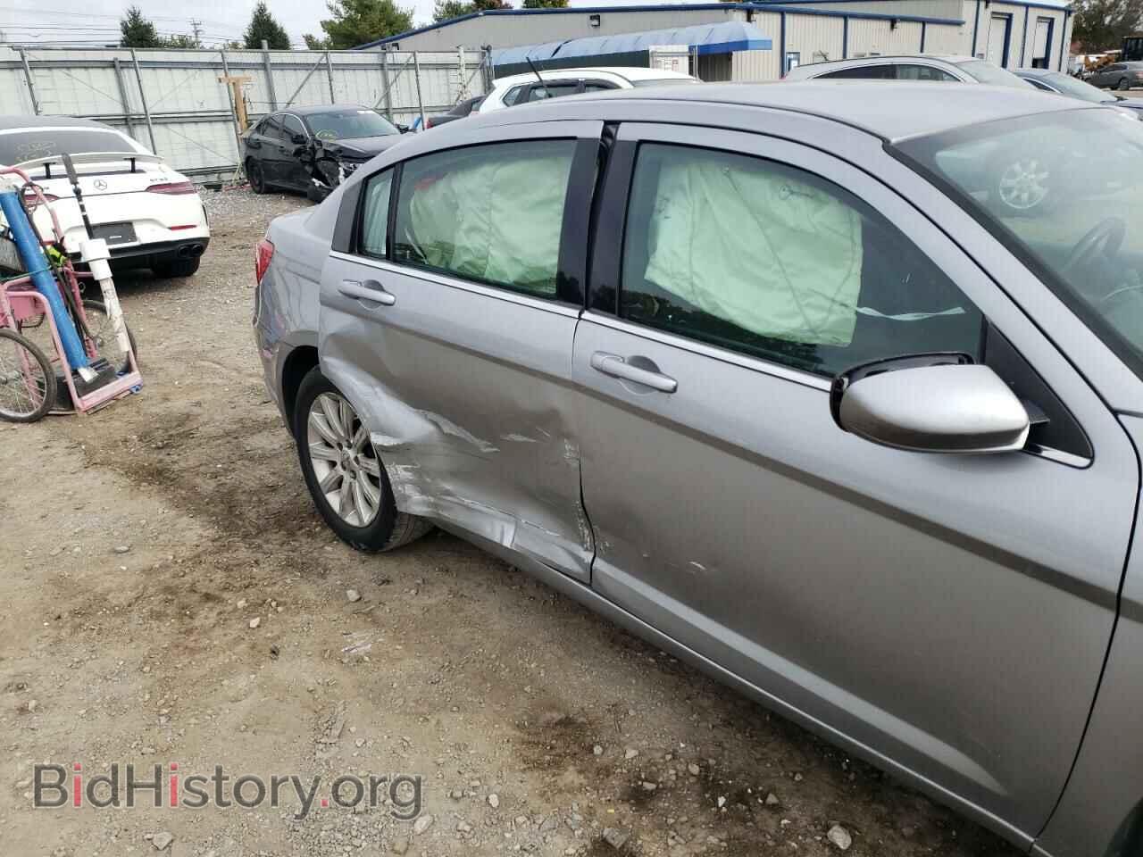2013 CHRYSLER 200 - VIN: 1C3CCBBB6DN701105 - Photo 9