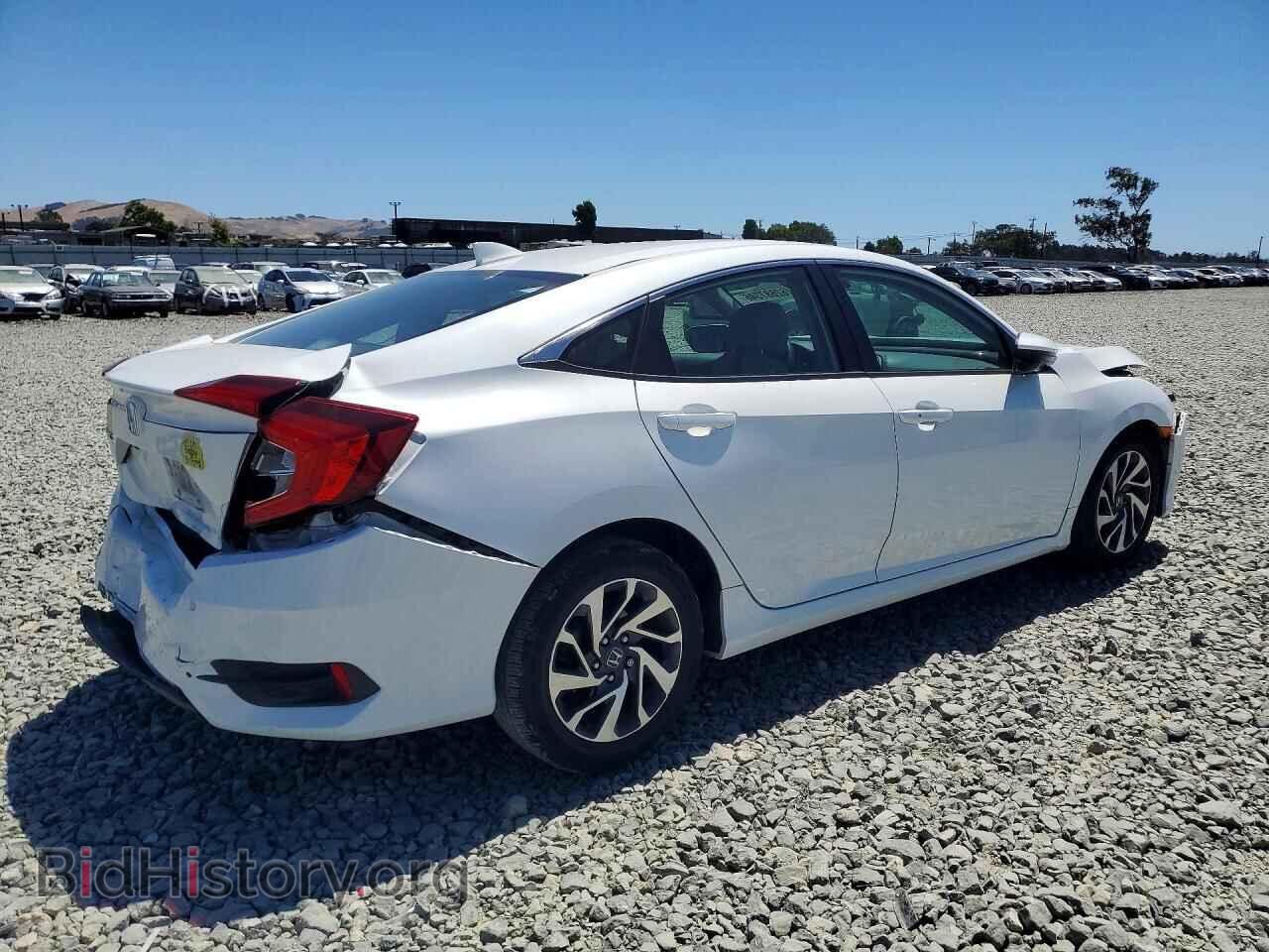 2017 HONDA CIVIC - VIN: 19XFC2F7XHE214773 - Фото 3