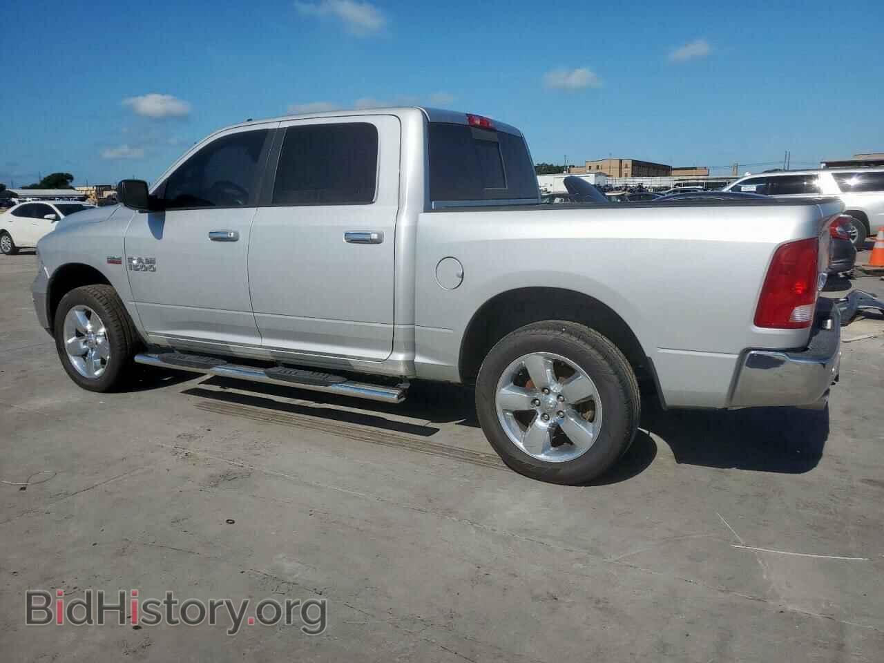 2016 RAM 1500 - VIN: 3C6RR7LT7GG239800 - Фото 2