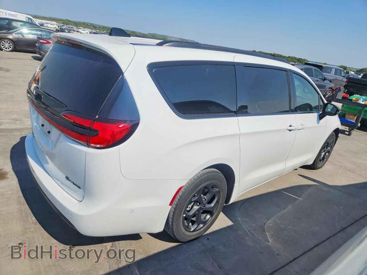 2024 CHRYSLER PACIFICA - VIN: 2C4RC1S75RR122029 - Photo 3
