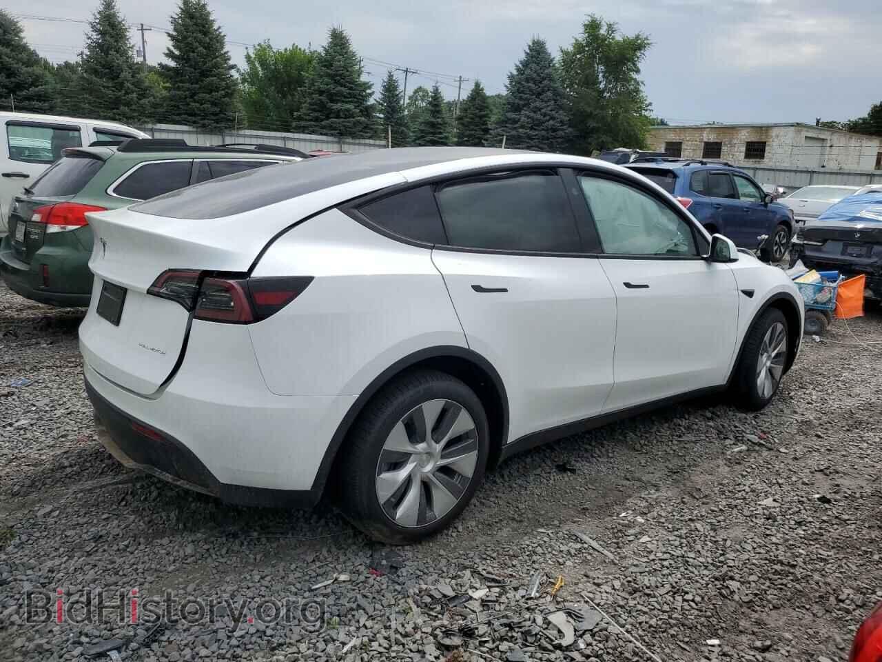2024 TESLA MODEL Y - VIN: 7SAYGDEE3RA262264 - Photo 3